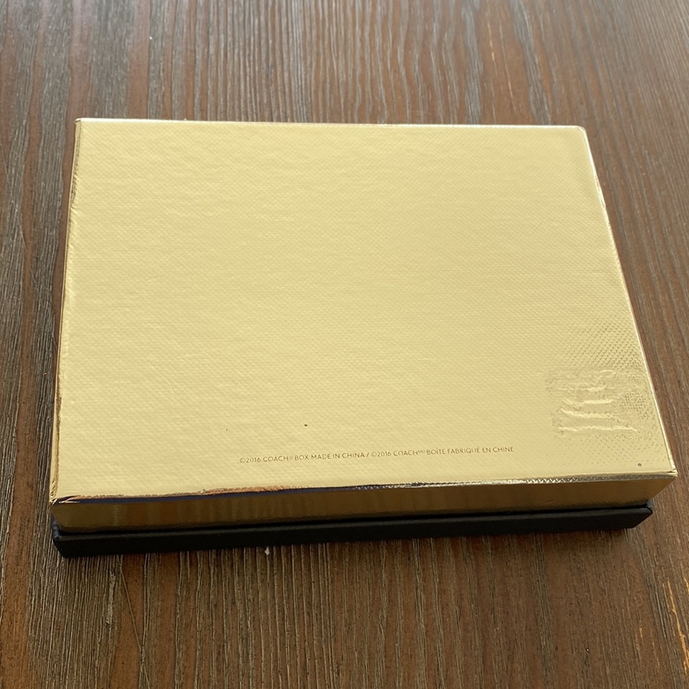 Coach Gift Box - Picture 3 of 7